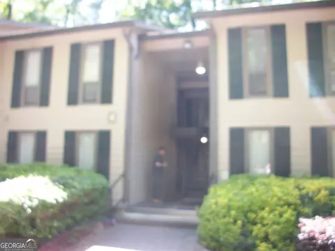 9400 Roberts Dr #1D, Sandy Springs, GA 30350