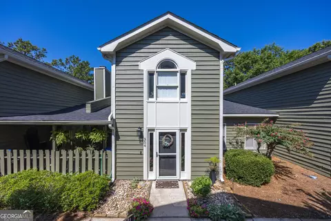 354 River Pointe Dr, Macon, GA 31211