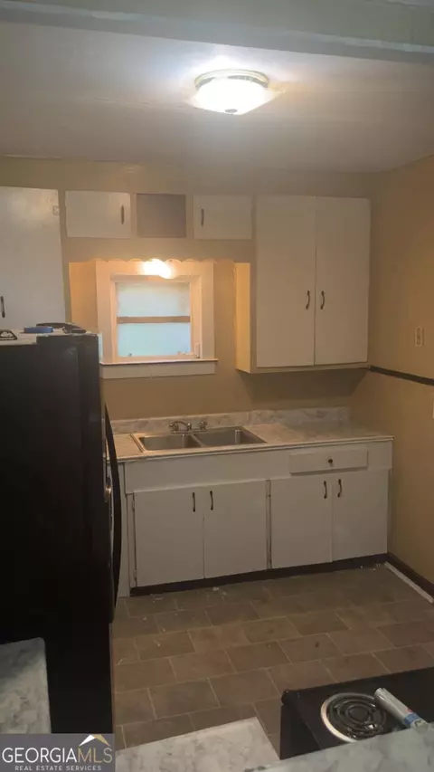 405 E Davis St, Quitman, GA 31643 photo 4
