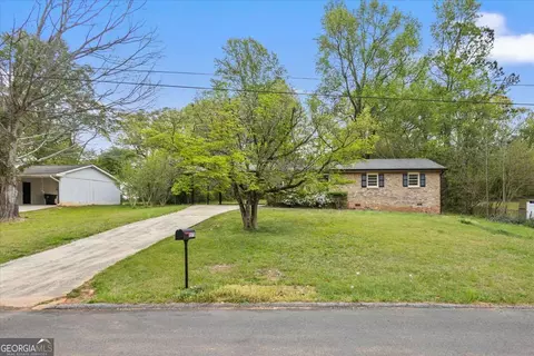 3570 Briar Dr, Lithia Springs, GA 30122