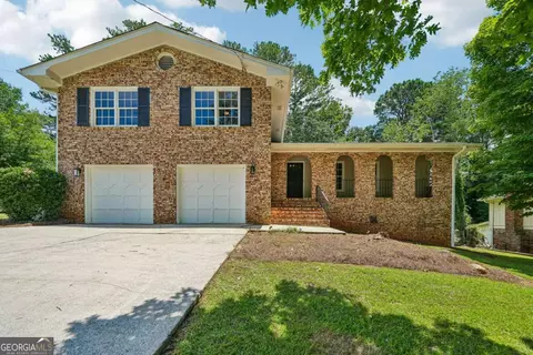 965 Dunstan Ln, Stone Mountain, GA 30083