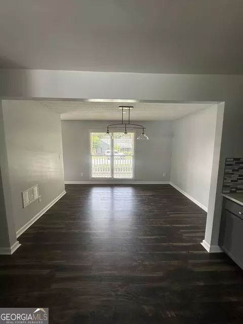 261 Kelley Ln, Dallas, GA 30132