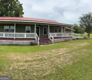 128 Oaktree Ln, Alma, GA 31510
