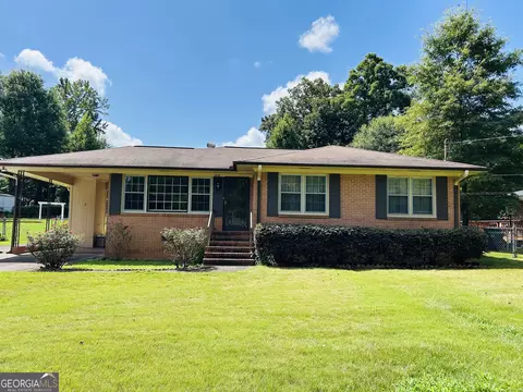 1306 Greenview Dr, Griffin, GA 30224