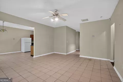 2757 Peggy Sue Ln, Morrow, GA 30260 photo 3