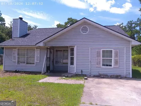 625 Honey Ridge Ln, Hinesville, GA 31313