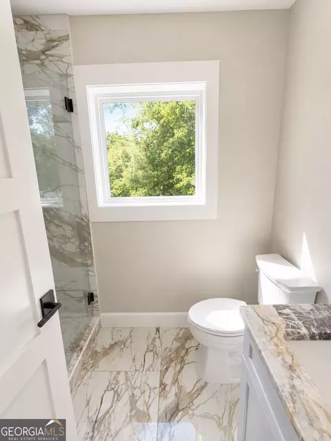 Bath - 131 Circle Dr, Dacula, GA 30019 photo 7 of 7