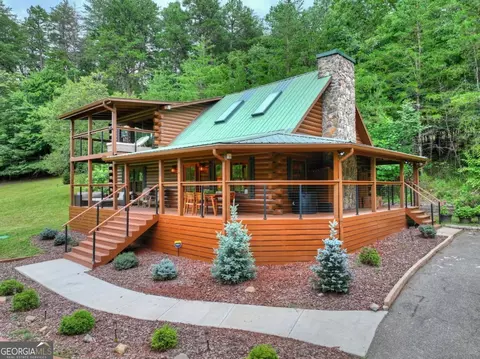 355 Happy Valley Ln, Morganton, GA 30560