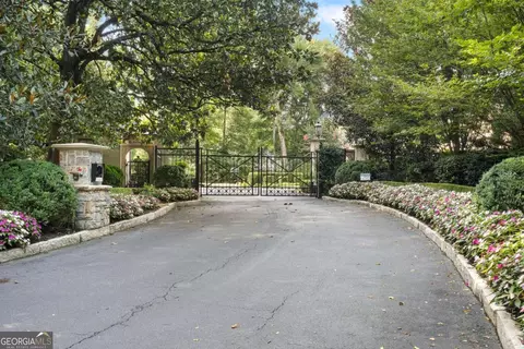 675 W Paces Ferry Rd NW #4, Atlanta, GA 30327