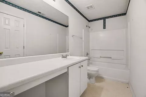 Bath - 11050 Pebble Brook Ct, Hampton, GA 30228 photo 4 of 4