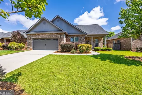 121 Alexis Way, Byron, GA 31008