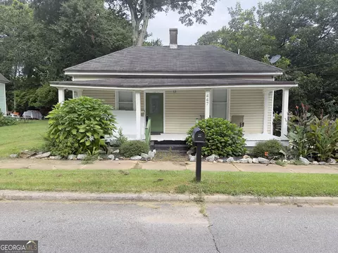 447 N 9th St, Griffin, GA 30223