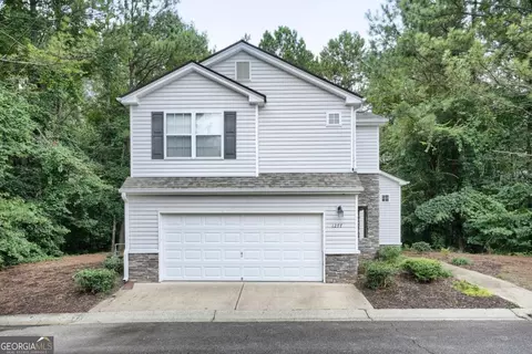 1277 W Oaks Way, Woodstock, GA 30188