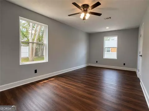 Living - 5602 Phillips Dr, Morrow, GA 30260 photo 4 of 4