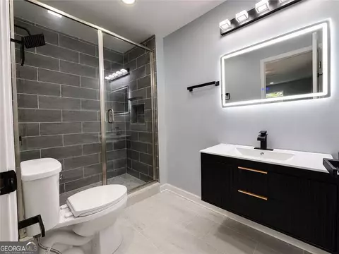 Bath - 5602 Phillips Dr, Morrow, GA 30260 photo 1 of 3