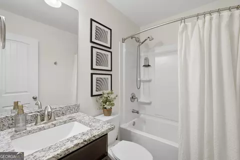 Bath - 100 Levi Trl, Nicholson, GA 30565 photo 2 of 2