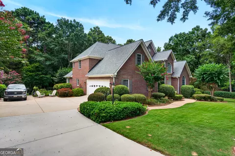 Exterior - 1026 Riverside Dr, Lagrange, GA 30240 photo 9 of 9