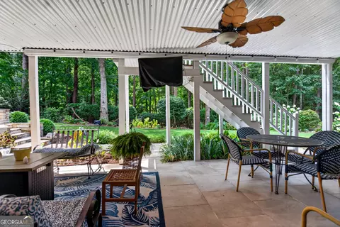 Exterior - 1026 Riverside Dr, Lagrange, GA 30240 photo 5 of 9