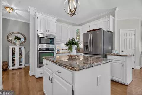 Kitchen - 1026 Riverside Dr, Lagrange, GA 30240 photo 1 of 4