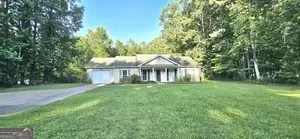 70 Covey Trl, Newnan, GA 30265