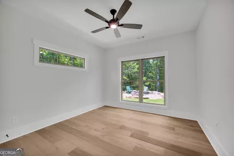 Bedroom - 410 Edgewater Trl, Toccoa, GA 30577 photo 7 of 11