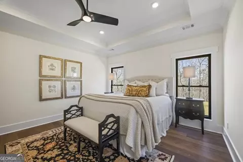 Bedroom - 410 Edgewater Trl, Toccoa, GA 30577 photo 4 of 11