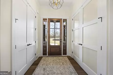 Entry Way - 410 Edgewater Trl, Toccoa, GA 30577 photo 2 of 11