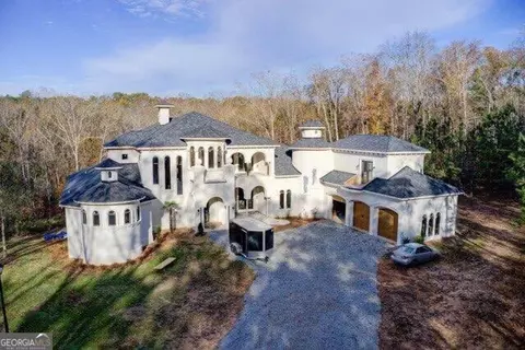 1628 Golden Creek Ct SW, Conyers, GA 30094