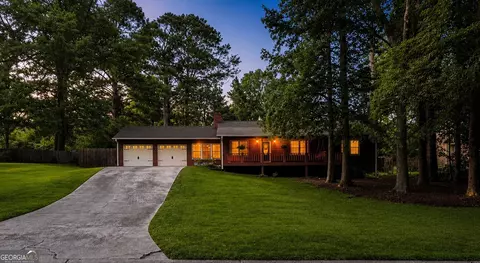 2868 Country Ln NW, Kennesaw, GA 30152