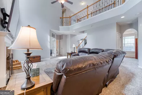 Entry Way - 1017 Panoramic Pointe NE, Buford, GA 30518 photo 7 of 15