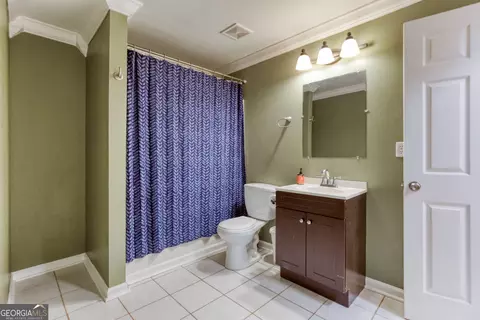 Bath - 1017 Panoramic Pointe NE, Buford, GA 30518 photo 6 of 6
