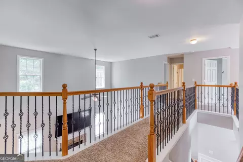 Entry Way - 1017 Panoramic Pointe NE, Buford, GA 30518 photo 9 of 15