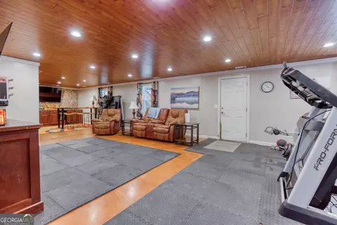 Entry Way - 1017 Panoramic Pointe NE, Buford, GA 30518 photo 14 of 15