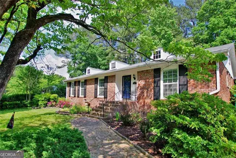 2037 Desmond Dr, Decatur, GA 30033