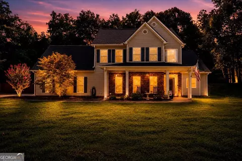 162 Deer Creek Trl, Moreland, GA 30259