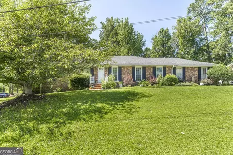 1093 Underwood Dr, Macon, GA 31210