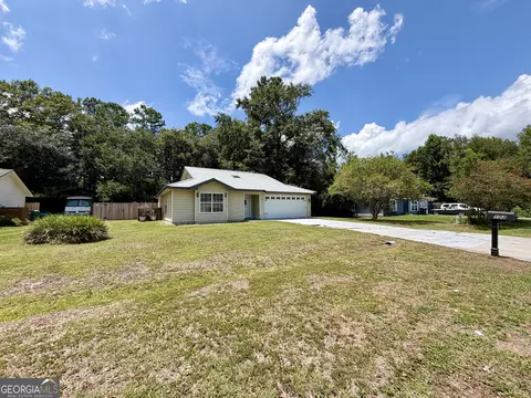 103 Colony Pines Dr, Kingsland, GA 31548