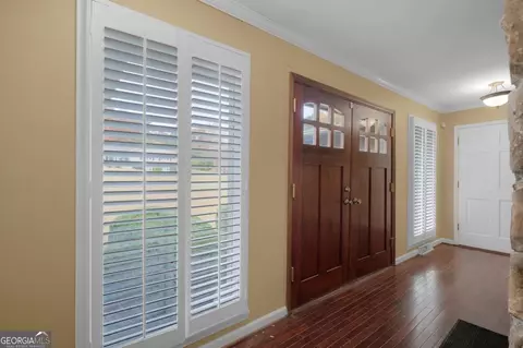 Entry Way - 127 Windsor Dr, Calhoun, GA 30701 photo 2 of 3