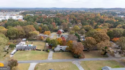 View/Area - 127 Windsor Dr, Calhoun, GA 30701 photo 3 of 8