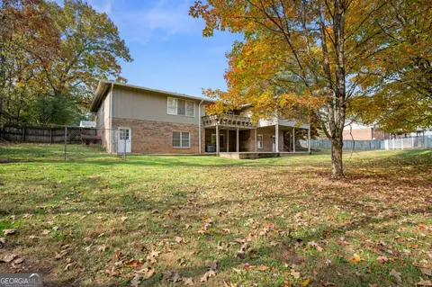 Exterior - 127 Windsor Dr, Calhoun, GA 30701 photo 11 of 12