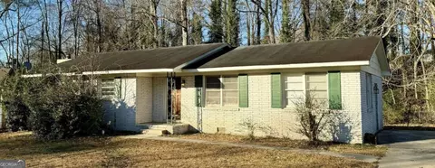 10747 Thrasher Rd, Jonesboro, GA 30238