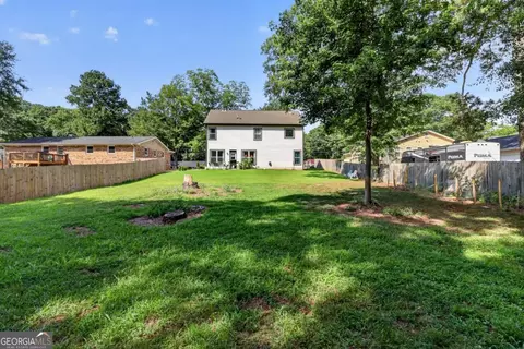Exterior - 208 Shields St, Winder, GA 30680 photo 5 of 8