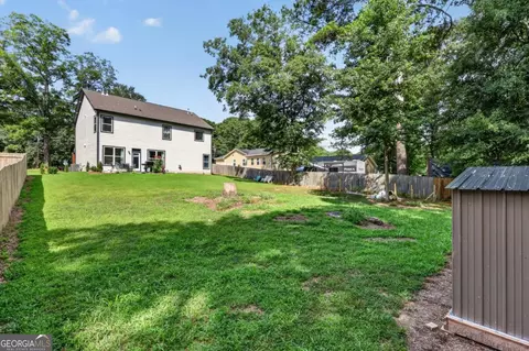 Exterior - 208 Shields St, Winder, GA 30680 photo 6 of 8