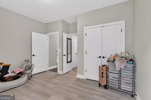 Entry Way - 208 Shields St, Winder, GA 30680 photo 3 of 5