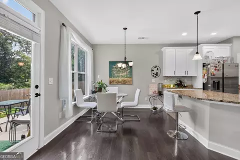 Dining - 208 Shields St, Winder, GA 30680 photo 1 of 1