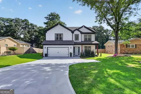Exterior - 208 Shields St, Winder, GA 30680 photo 2 of 8