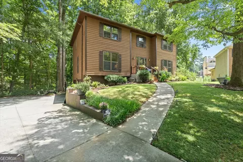3973 Guilford Ct NW, Lilburn, GA 30047