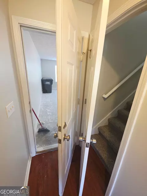 Entry Way - 65 Mills Lndg, Covington, GA 30016 photo 3 of 5