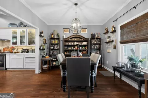 Dining - 645 King Rd, Harrison, GA 31035 photo 1 of 2