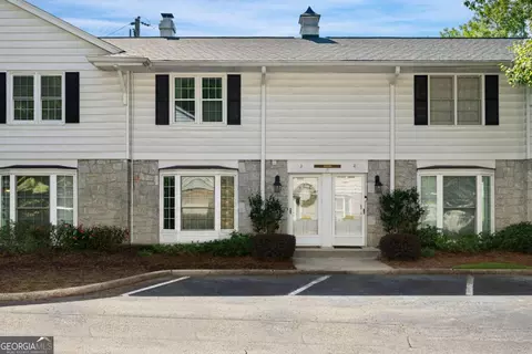 136 Peachtree Memorial Dr #VA3, Atlanta, GA 30309